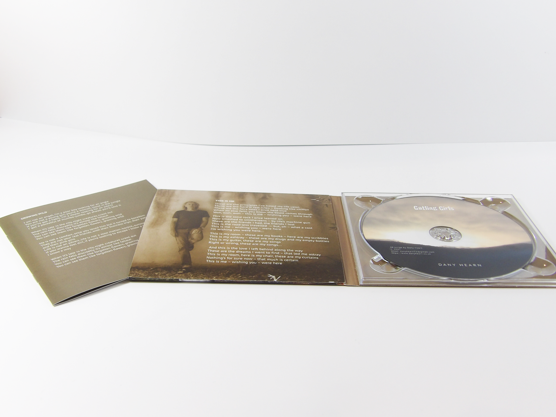 CD + 4 Panel Digipack + Booklet