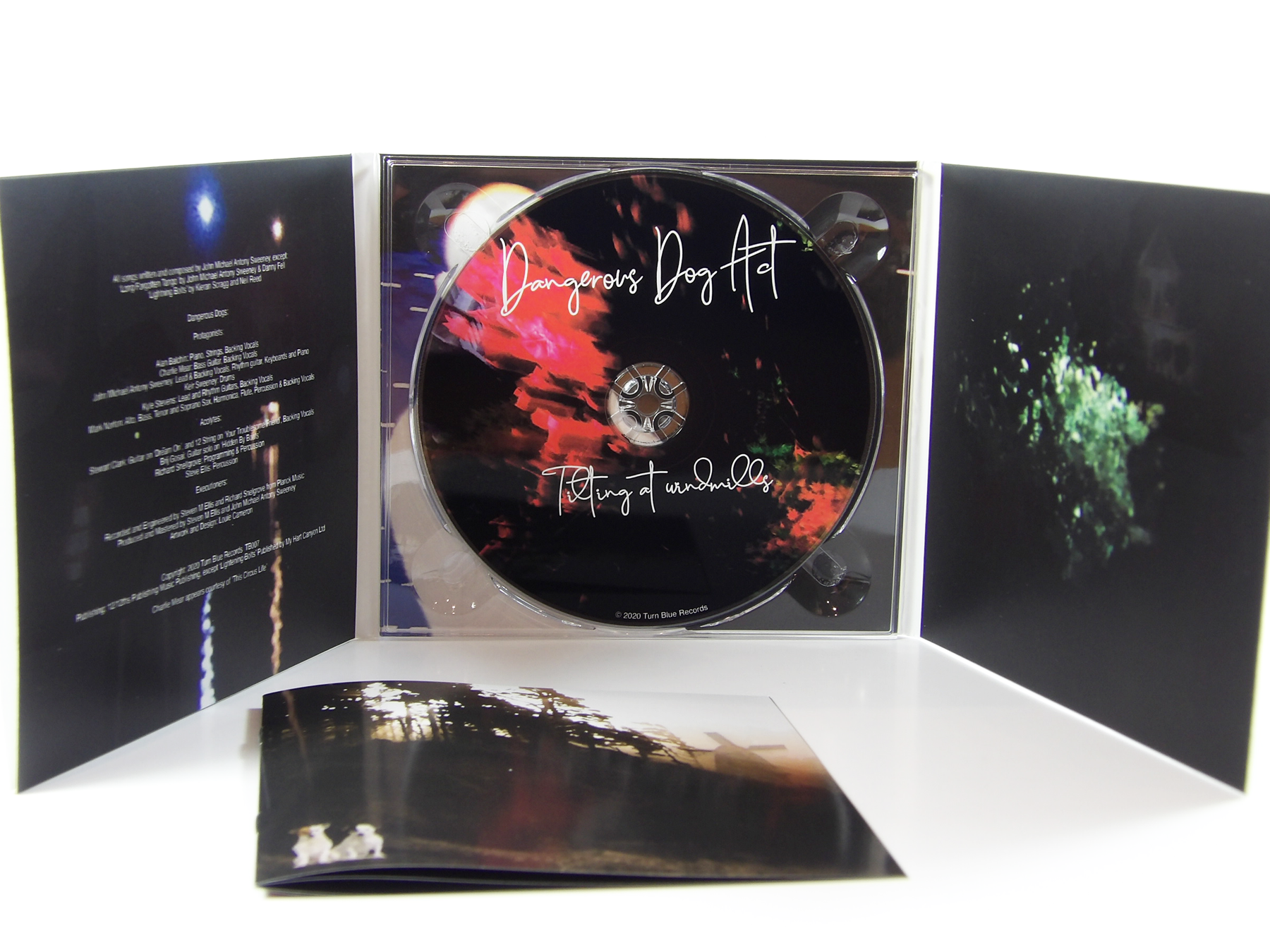 CD + 6 Panel Digipack + Booklet